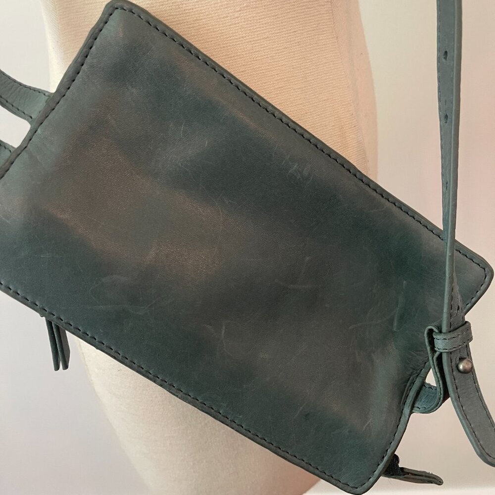 Free People Alley Leather Wallet in Lagoon NWOT - Picture 8 of 15